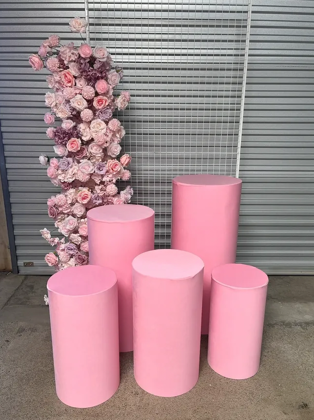 Candy Pink set of 5 circular plinths